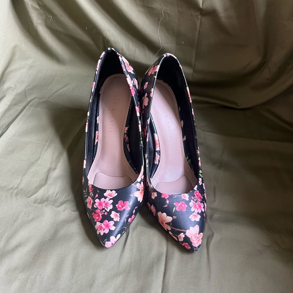 Kelly & Katie Black Floral Heels